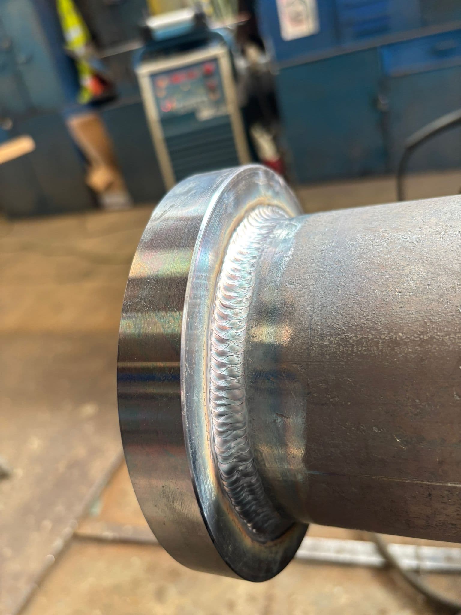 Detalle de soldadura TIG en acero inoxidable