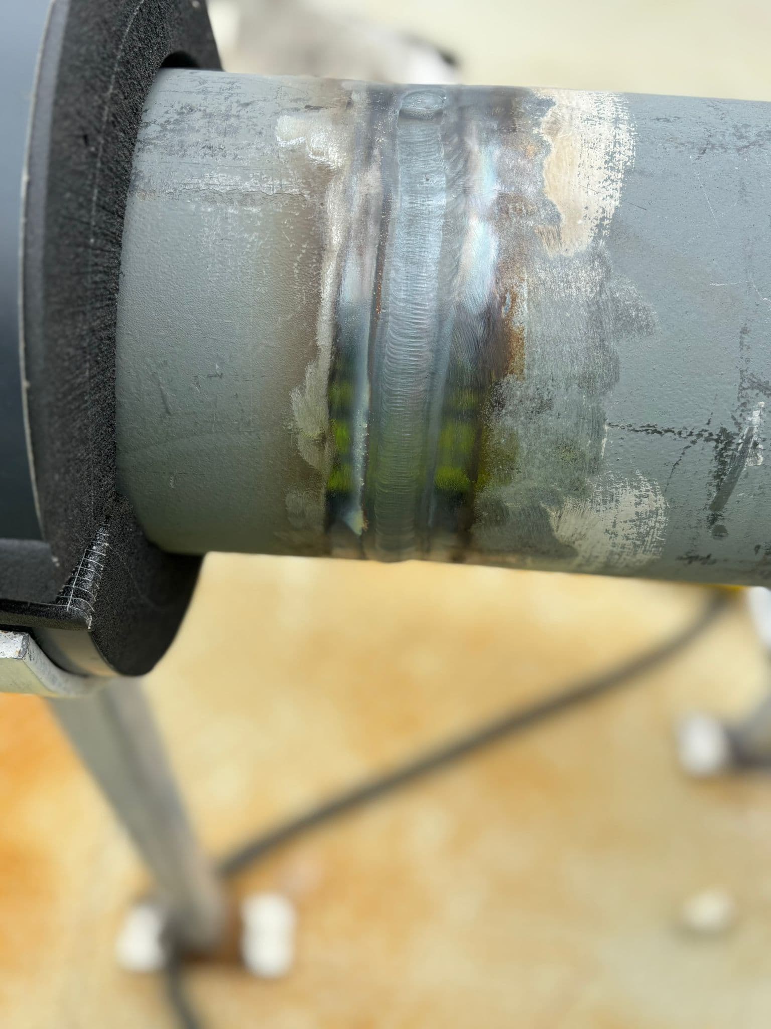Detalle de soldadura TIG en acero inoxidable